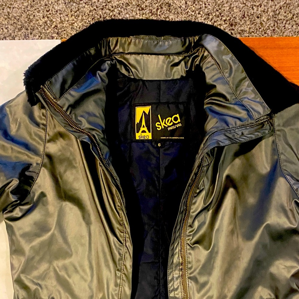 Black Performance Jacket with Water-Resistant Fabric